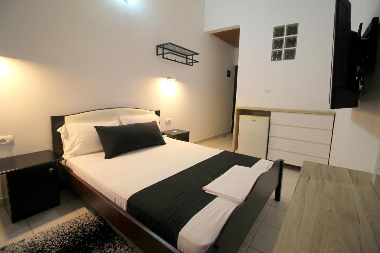 Jericho Rooms Sarande Exterior photo