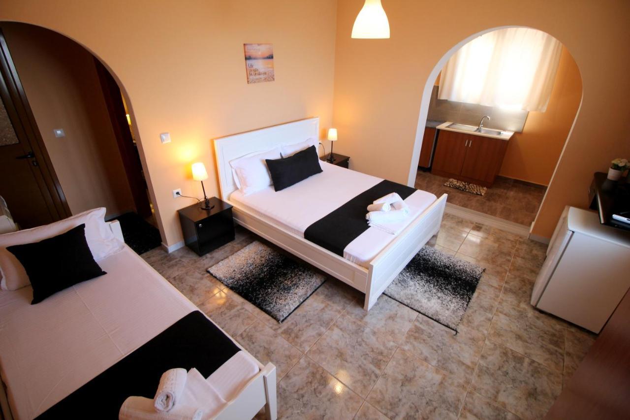 Jericho Rooms Sarande Exterior photo